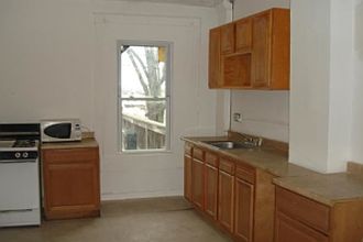 2nd image of 2700 Fenwick Ave