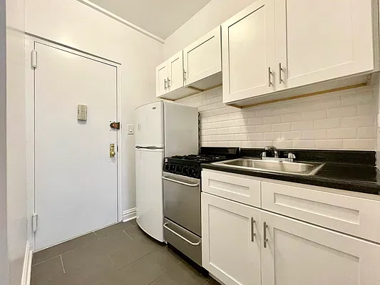 Rented by Corcoran | media 2