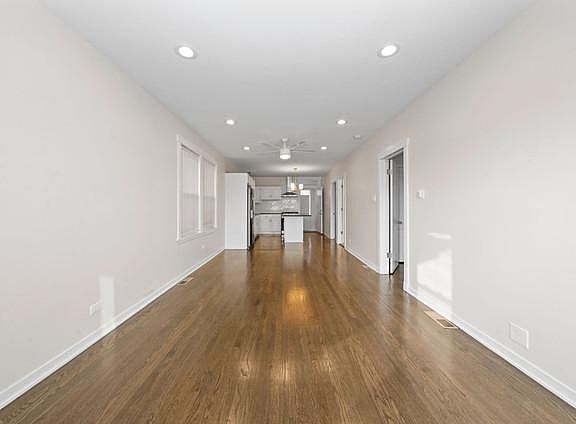 5th image of 3222 S 54th Ct