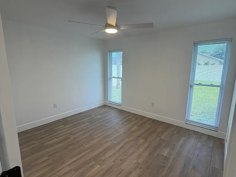 7608 Humboldt Ave — Photo 17