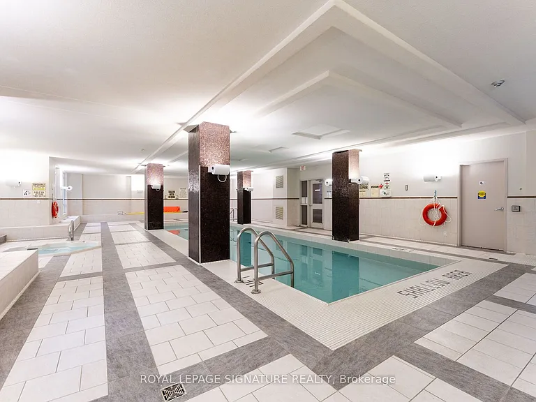212 Eglinton Ave E #1411 — Photo 21