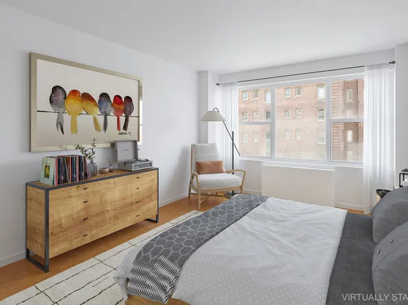 77 West 55th Street 7F image 2 of 9