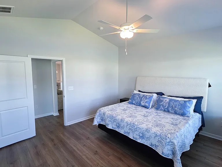 427 McGarry Dr — Photo 7