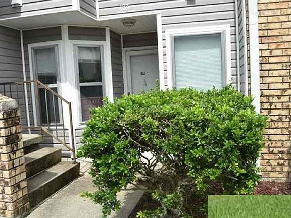 3rd image of 185 Avant Garde Cir