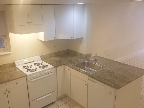 3rd image of 3107 N Southport Ave #1B