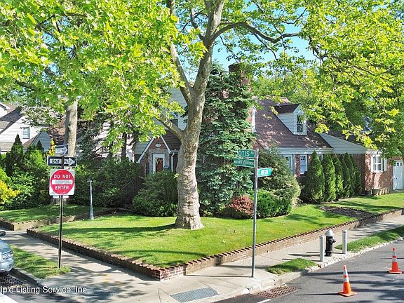 4th image of 251 Otis Ave