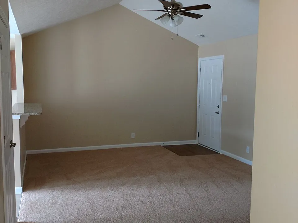 11311 Breeze Cir #303
