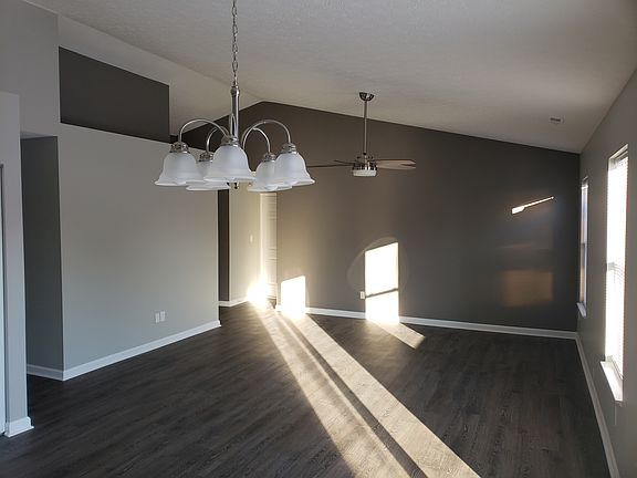 4th image of 7189 Oakview Dr