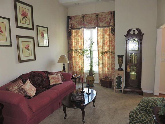 3rd image of 6966 Baytowne Dr
