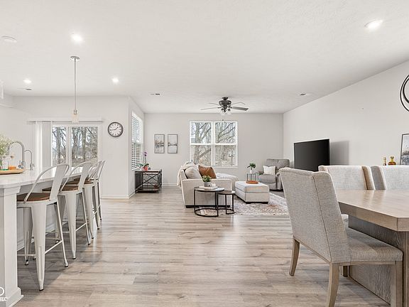 5th image of 5252 Veranda Dr