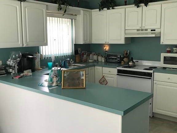 3rd image of 102 Liberta Dr