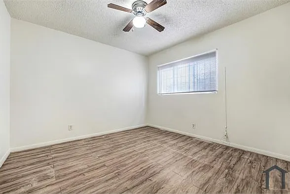 8451 S Normandie Ave #3 — Photo 3