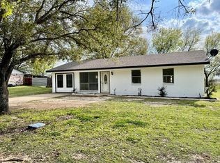 510 E Broadmore Ave, Wills Point, TX 75169