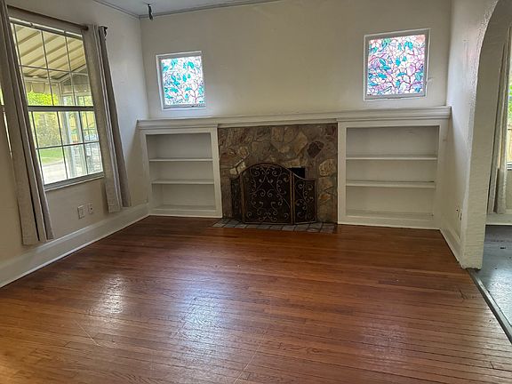 5th image of 811 E New Orleans Ave