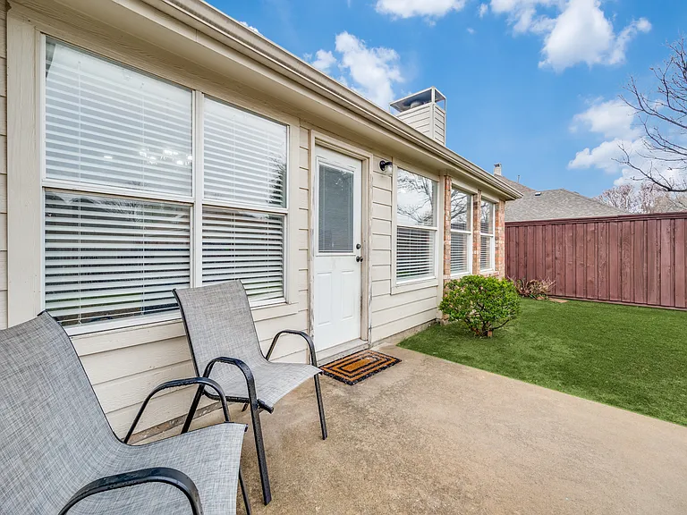 9512 Shirland Ln — Photo 34