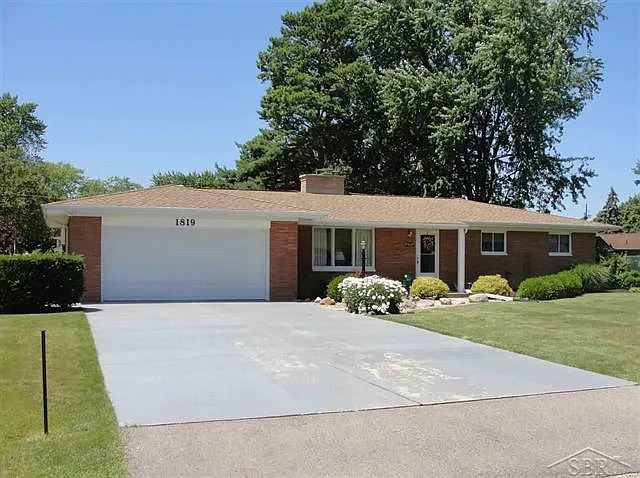 1819 Van Wagoner Dr photo 1