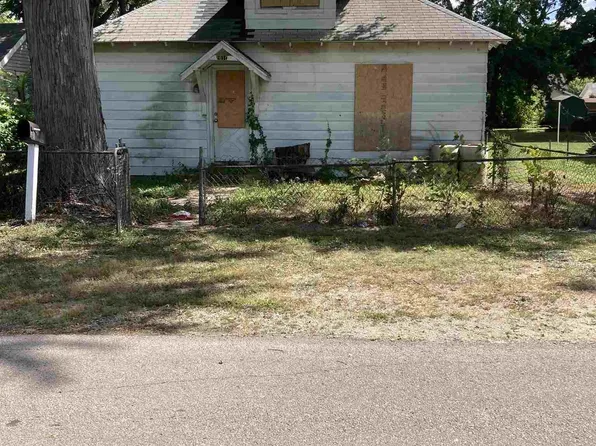 2810 S Liberty St, Muncie, IN 47302