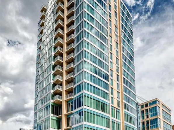 888 S 4th Ave SW #1106, Calgary, AB T2P 0V2