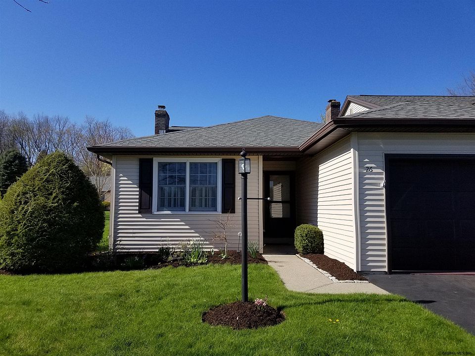 1st image of 26 Baybridge Dr
