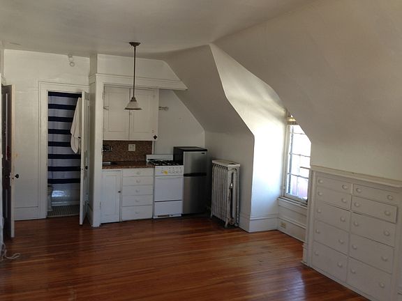 2nd image of 121 Madison Ave SE APT 12