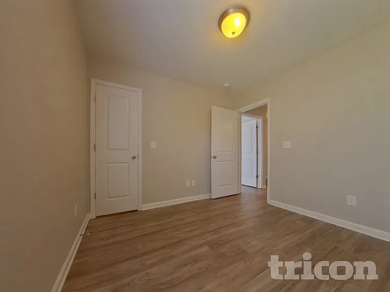 415 Finch Ln — Photo 13