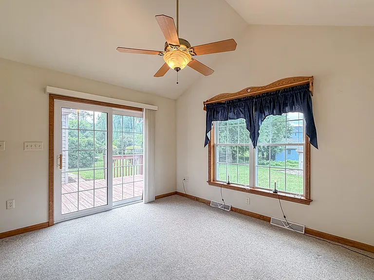 1387 Sheep Hill Rd — Photo 13