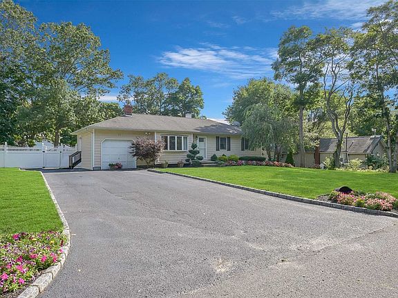 4th image of 22 Elmwood Ave