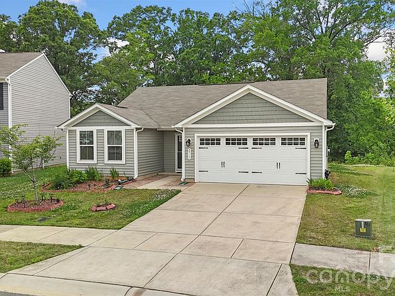 5th image of 2515 Willow Pond Ln SE
