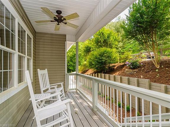 4th image of 520 Maren Ct