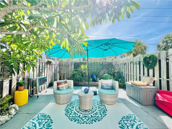 4225 N Highway A1a APT 20, Fort Pierce, FL 34949