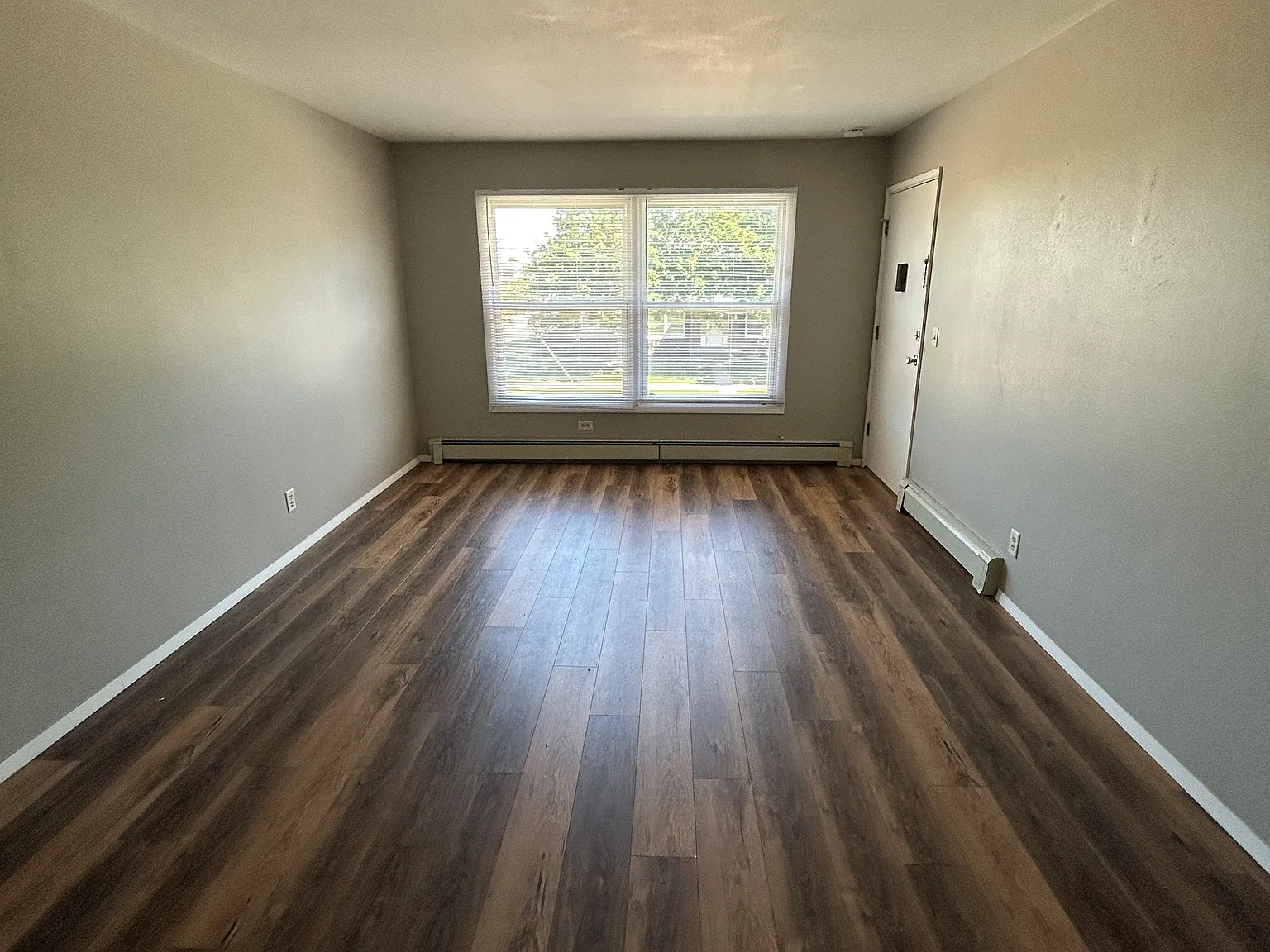 3 bed, $1,195 — Photo 3