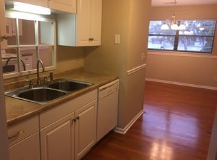 203 Fairway Dr, Hurricane, WV 25526