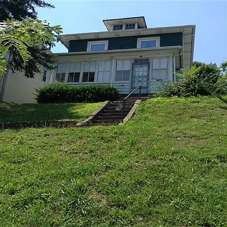 1st image of 89 Robinson Ave