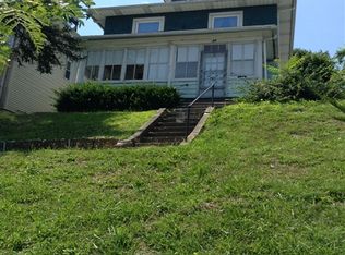 89 Robinson Ave, Newburgh, NY 12550