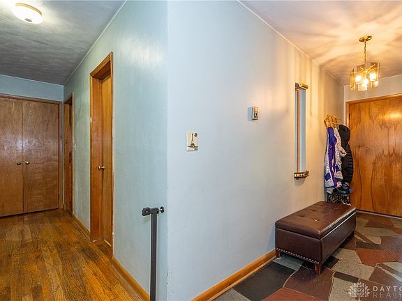 5th image of 1785 Woodlawn Dr