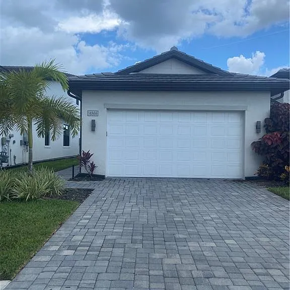 14866 Loggerhead Dr — Photo 1