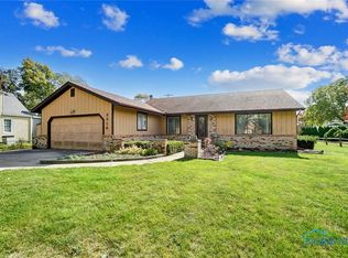 3326 Seaman Rd, Oregon, OH 43616