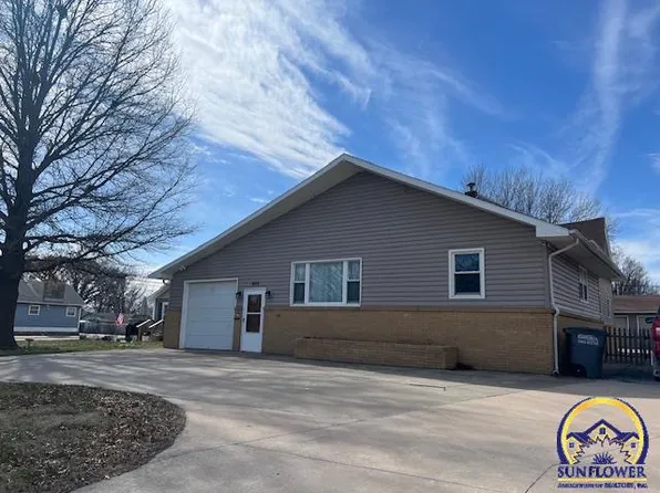 905 Prairie St, Emporia, KS 66801
