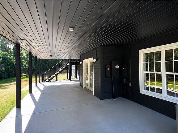 5th image of 421 Burns Rd