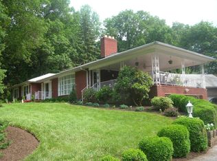 2935 Knoll Cir, Ellicott City, MD 21043