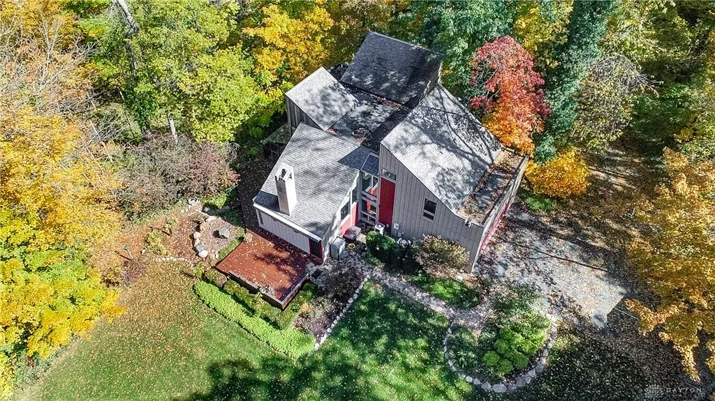 1489 Sugar Hill Ln photo 1