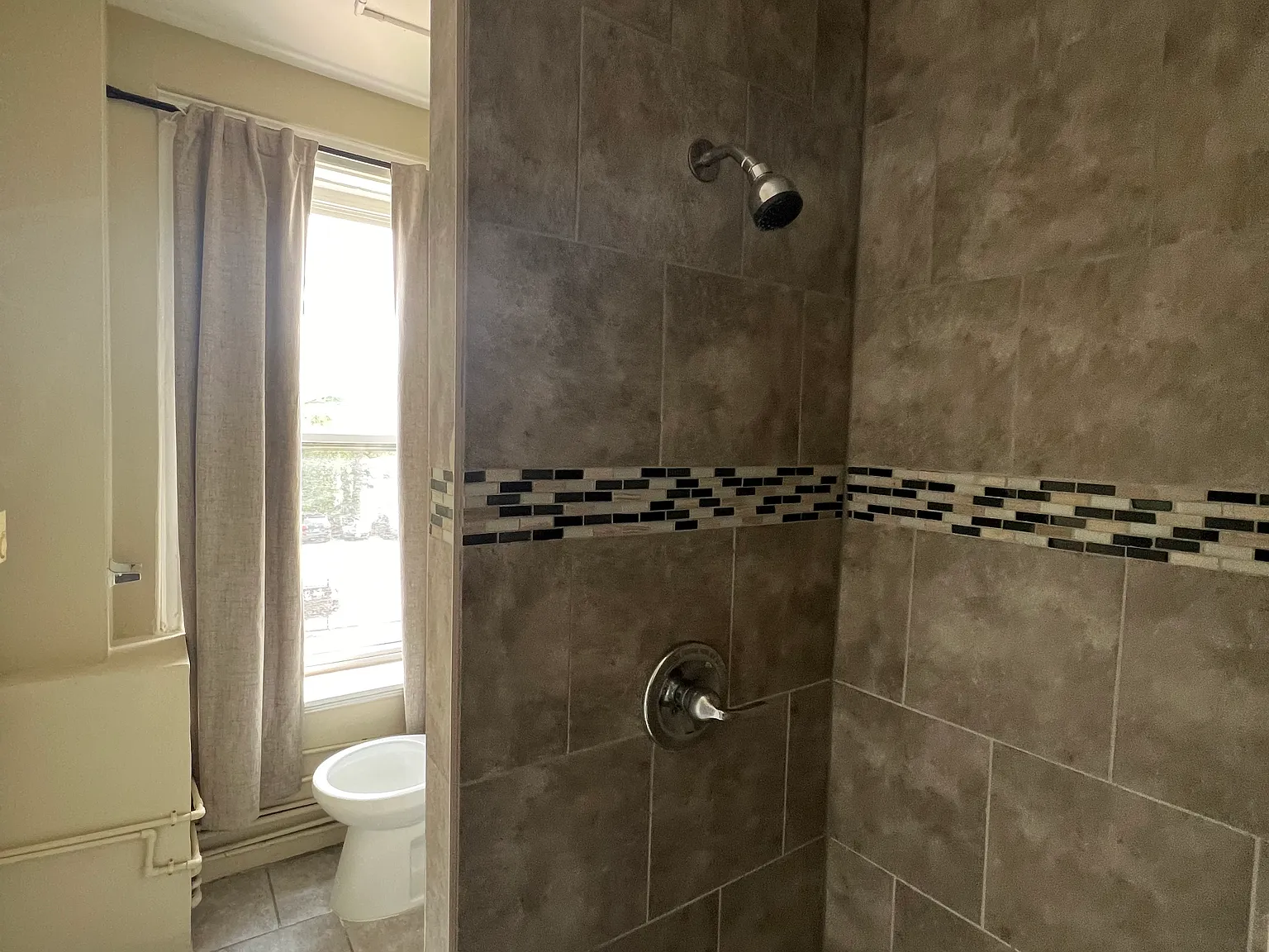 1 bed, $1,350 — Photo 4
