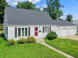 1206 Kellogg St, Green Bay, WI 54303