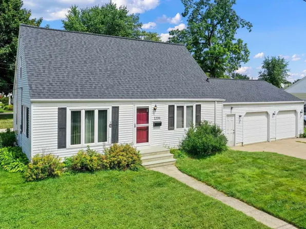 1206 Kellogg St, Green Bay, WI 54303