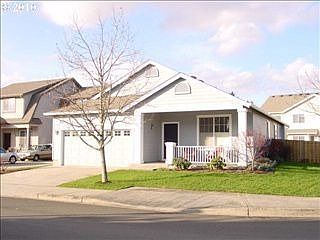 5th image of 18348 SE 44th Ln