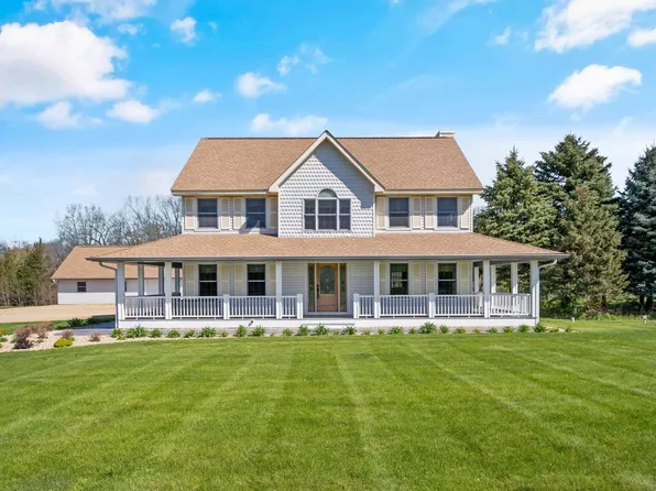 W12942 640th Ave, Prescott, WI 54021
