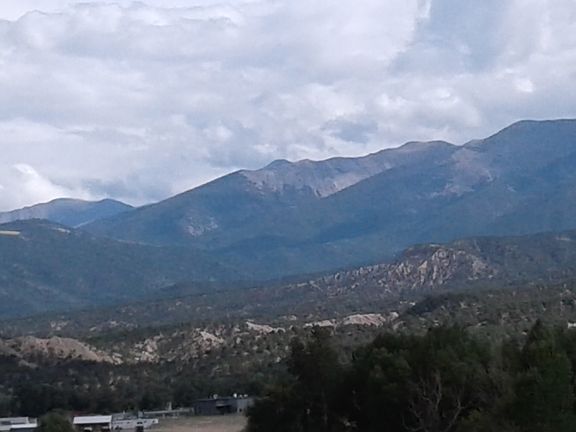 Big views of the mountians!