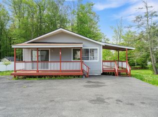 3 Harold Ln, Loch Sheldrake, NY 12759