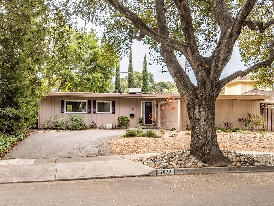 1st image of 2038 Lynwood Ter