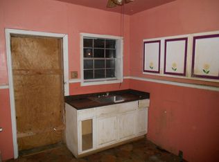 153 Chambers Rd, Saint Louis, MO 63137